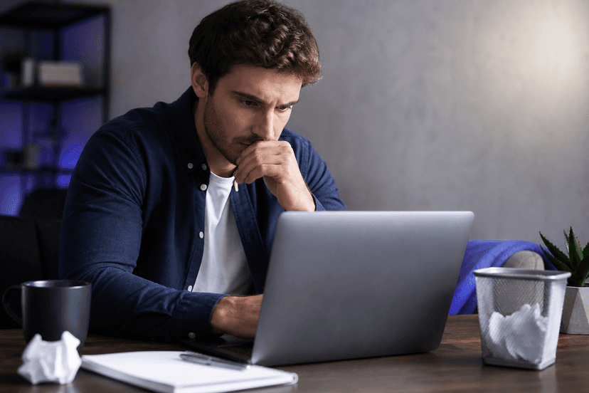 Les fautes de frappe dans les e-mails : de quoi s'agit-il et comment elles nuisent insidieusement à votre délivrabilité ?